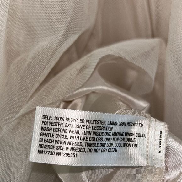 Cat & Jack Girls Cream Tulle Dress(Size L 10/12) - Picture 6 of 7